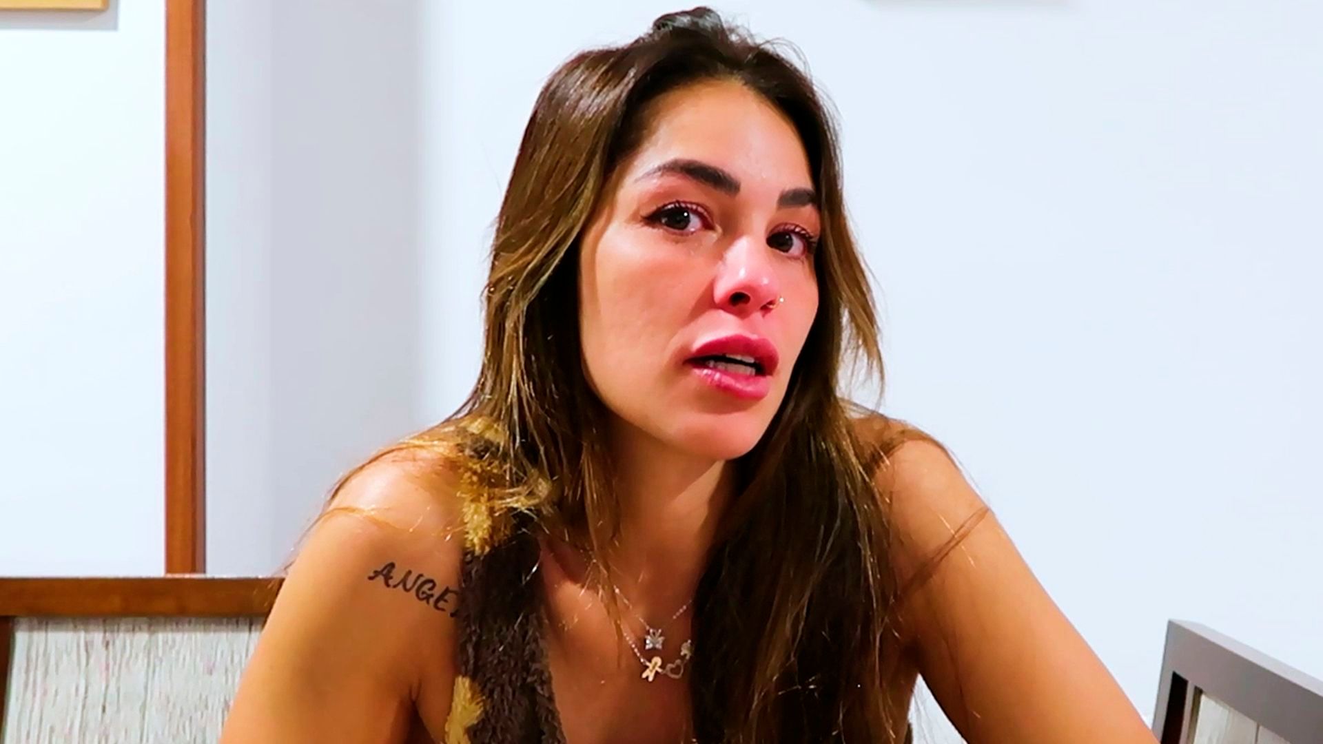 Jennifer Lara, entre lágrimas, habla del complicado momento que atraviesa Un nuevo amanecer by Jennifer Lara Temporada 1 Top Vídeos 30