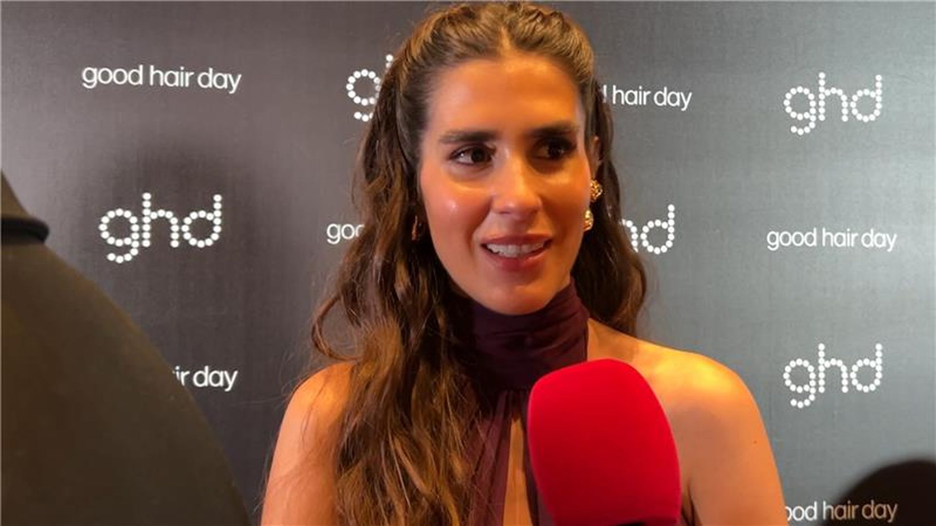 Mery Turiel revela en exclusiva sus secretos para tener pelazo - Divinity Extra