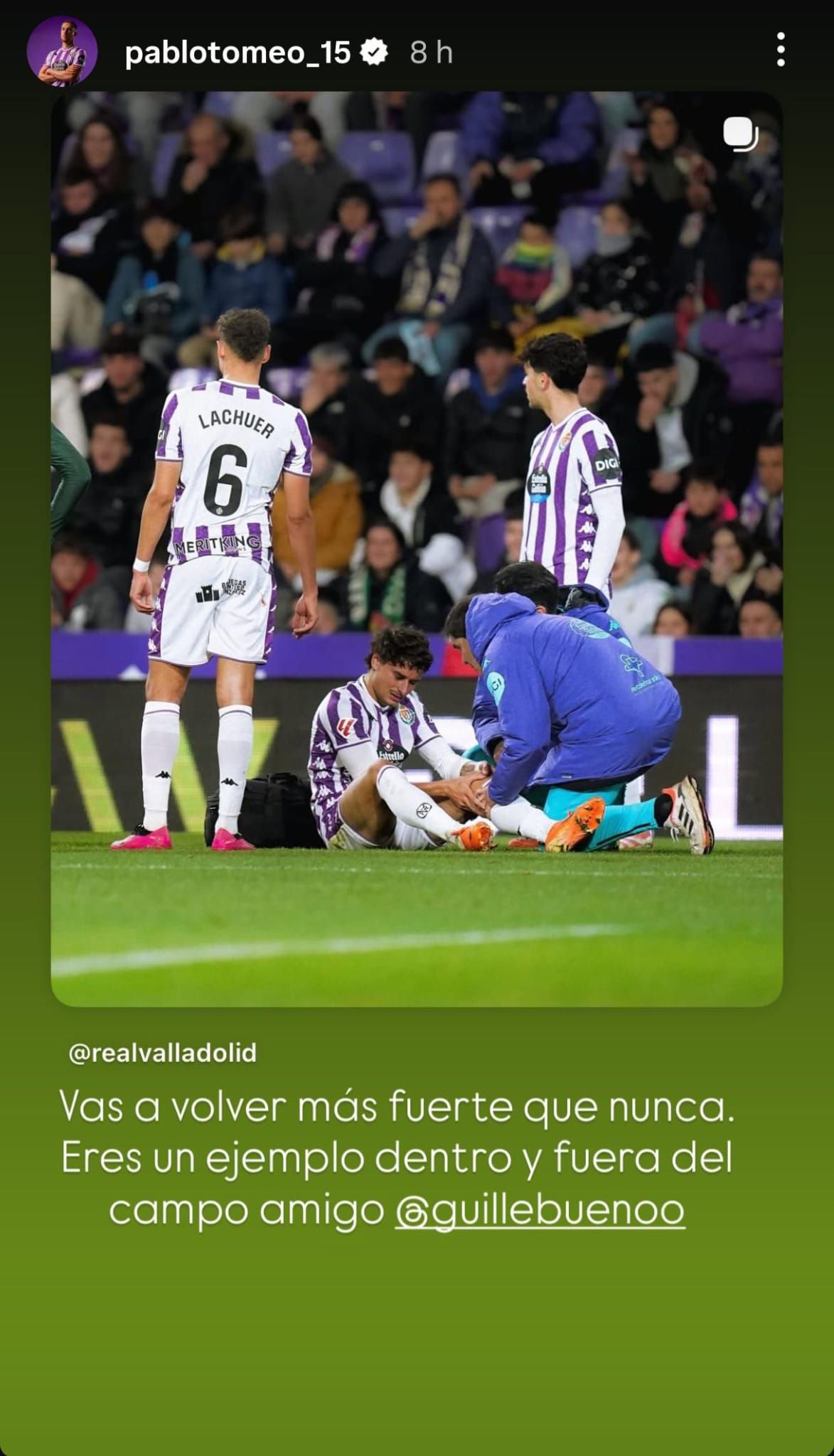 Pablo Tomeo manda ánimos a su compañero Guille Bueno.