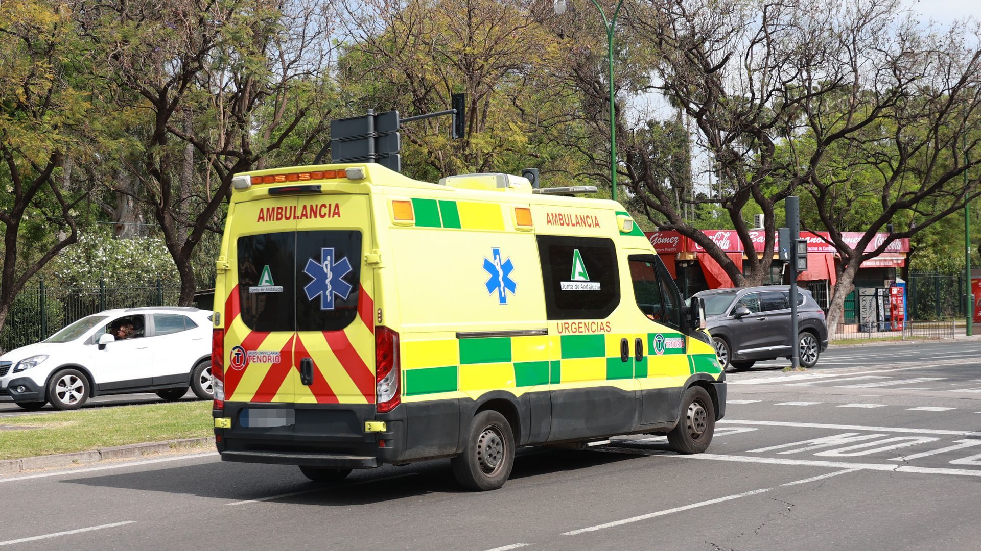 Una mujer de 31 años da a luz a su bebé en el portal de su vivienda en Alcoy