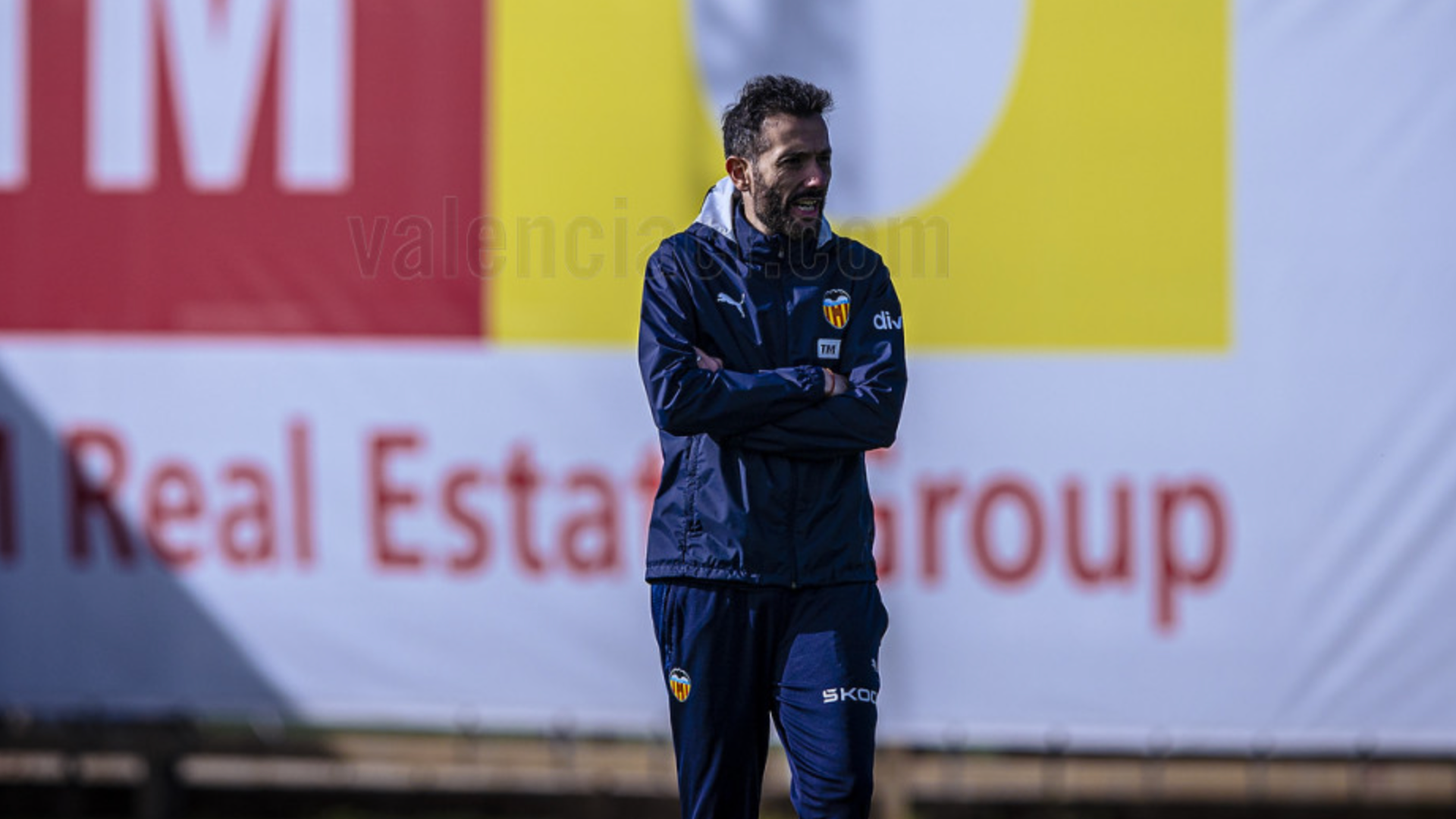 Corberán en el entrenamiento del Valencia CF