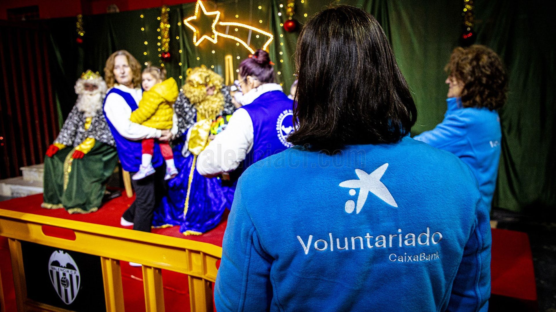 Los Reyes Magos pasan por Mestalla
