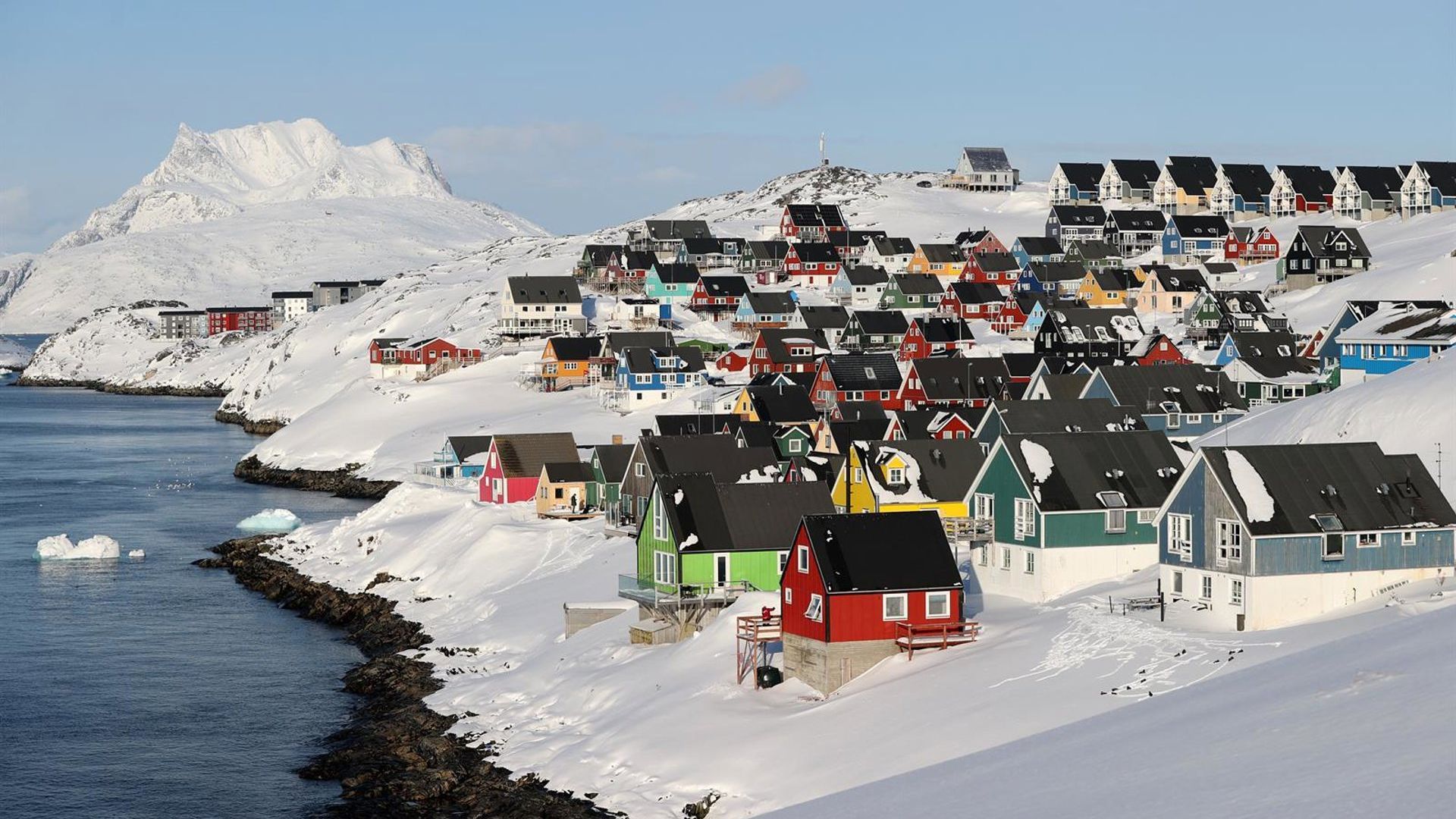 Paisaje de Nuuk, Groenlandia, un territorio autónomo de Dinamarca