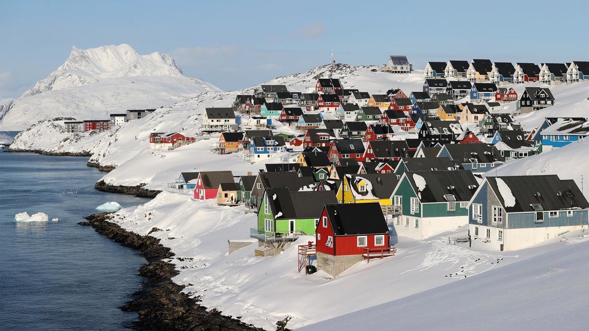 Paisaje de Nuuk, Groenlandia, un territorio autónomo de Dinamarca