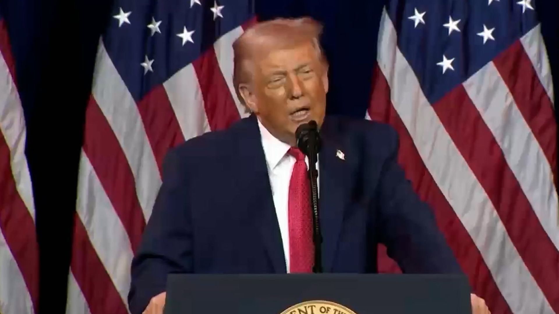 Trump acusa a Maduro de tener una cámara de tortura