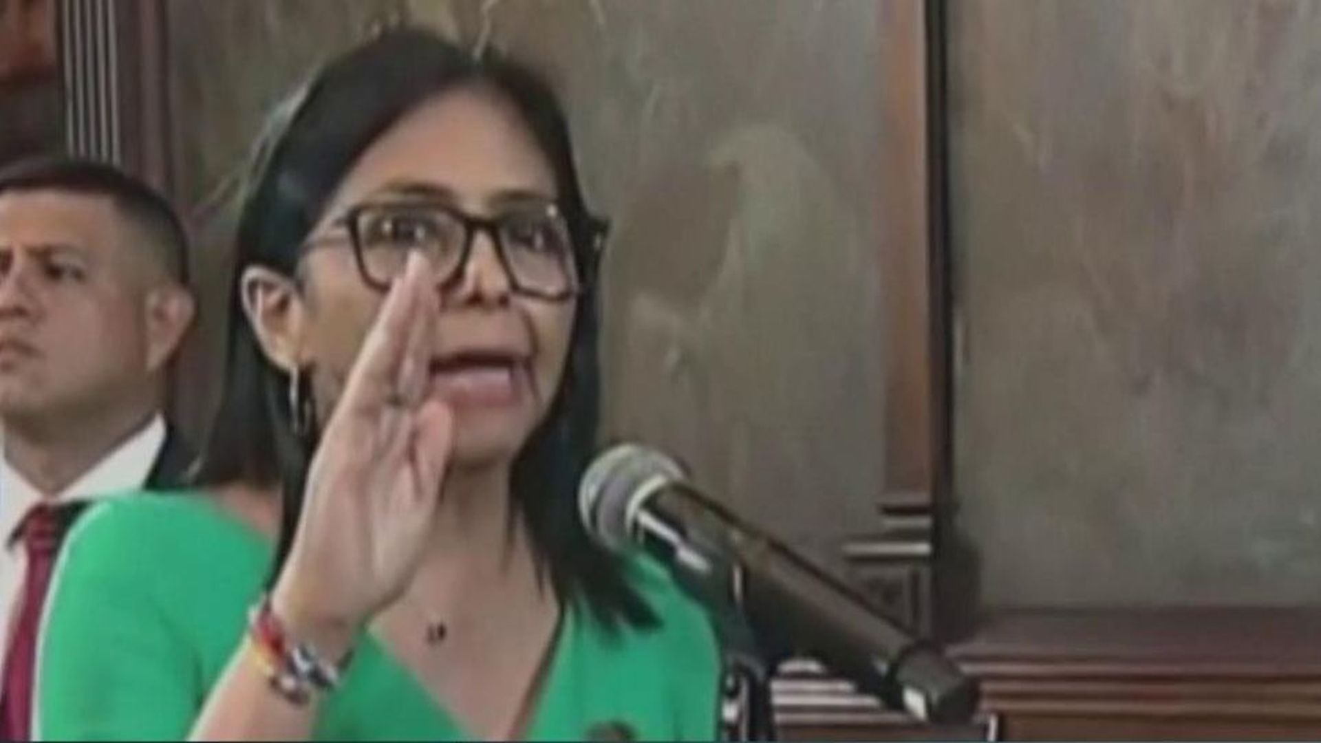El exclusivo vestido con el que Delcy Rodríguez juró como presidenta de Venezuela