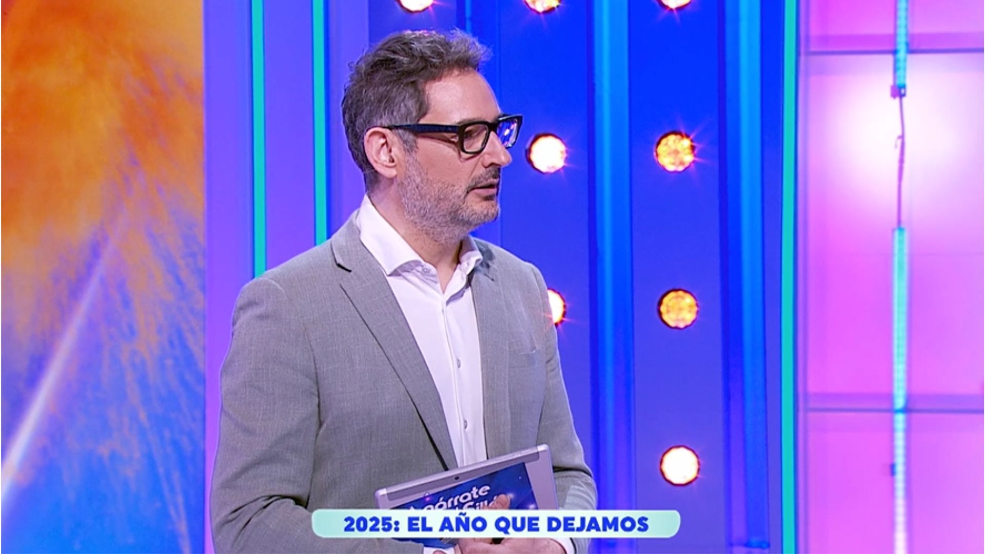 La historia de un concursante de 'Agárrate al sillón' deja atónito a Eugeni Alemany: "Me mintieron mis amigos"