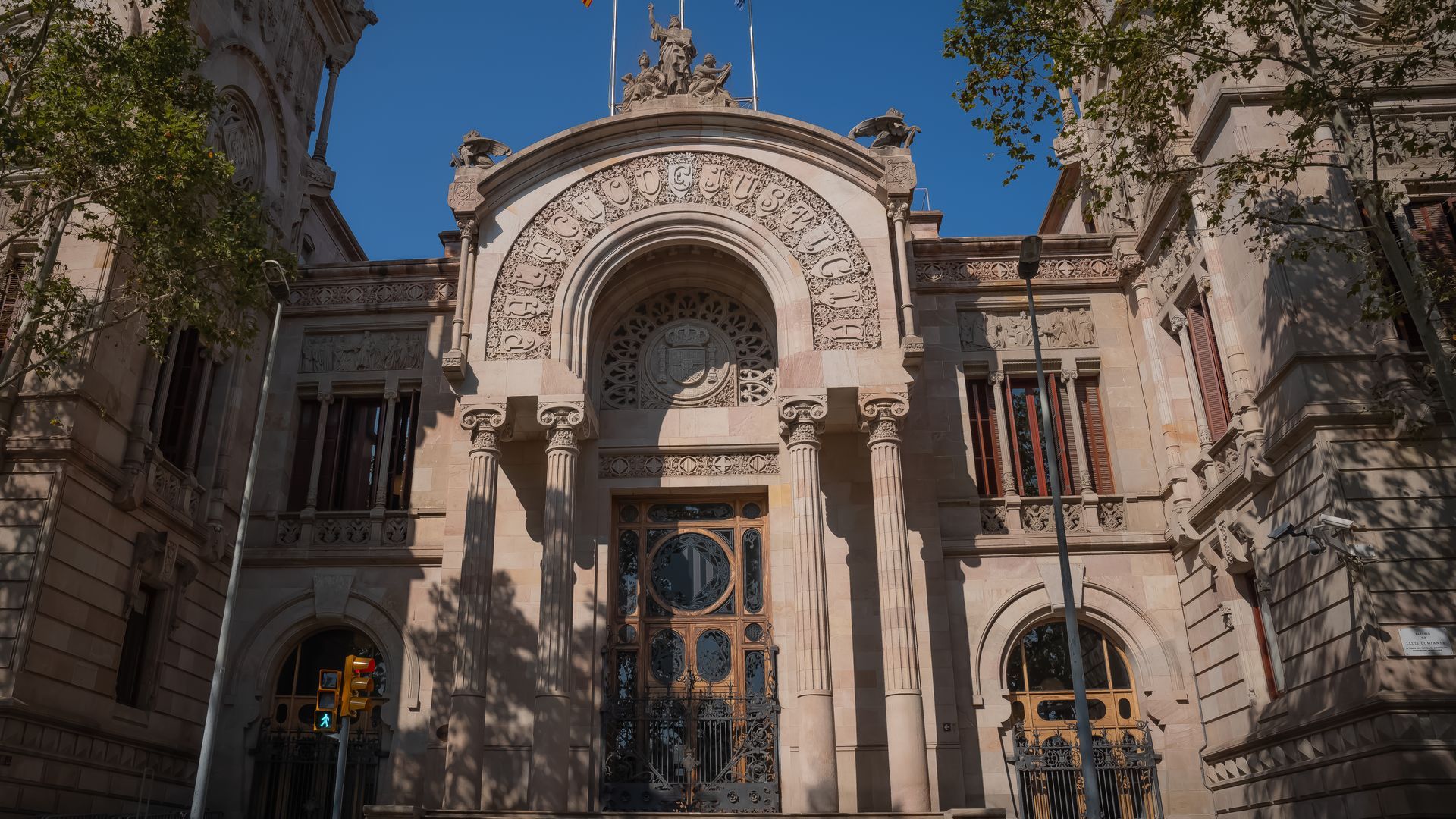 La mujer que mató de 118 navajazos a su novio en Sant Adrià, Barcelona acepta la condena de 20 años de cárcel