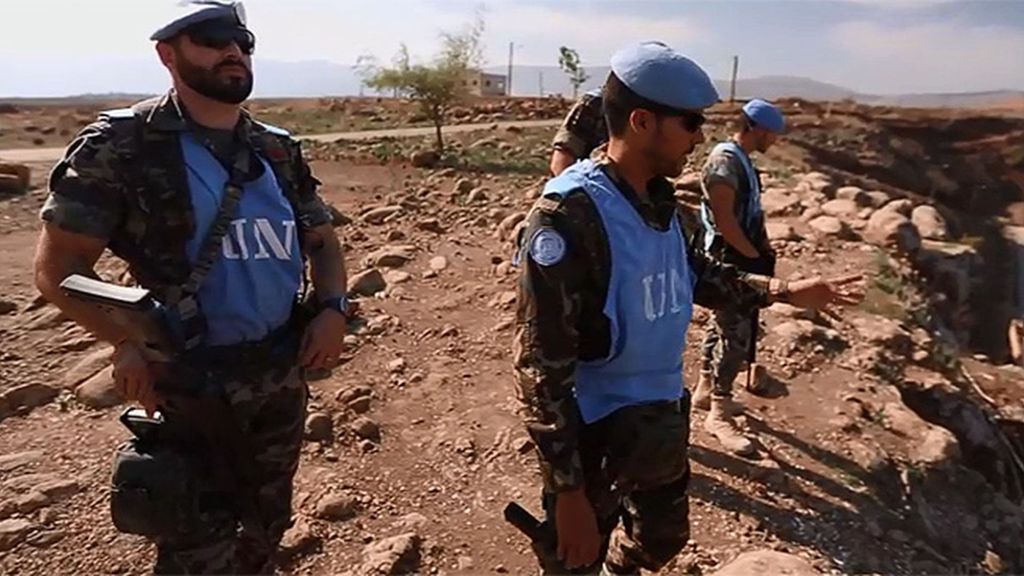 El capitán Bonilla y su compañía vigilan la 'Blue Line'