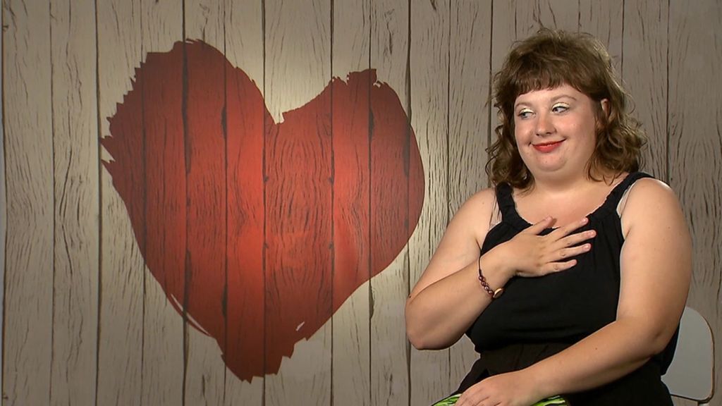 El susto de una soltera británica al escuchar de su cita la preferencia sexual: "Disfruto del cunnilingus"