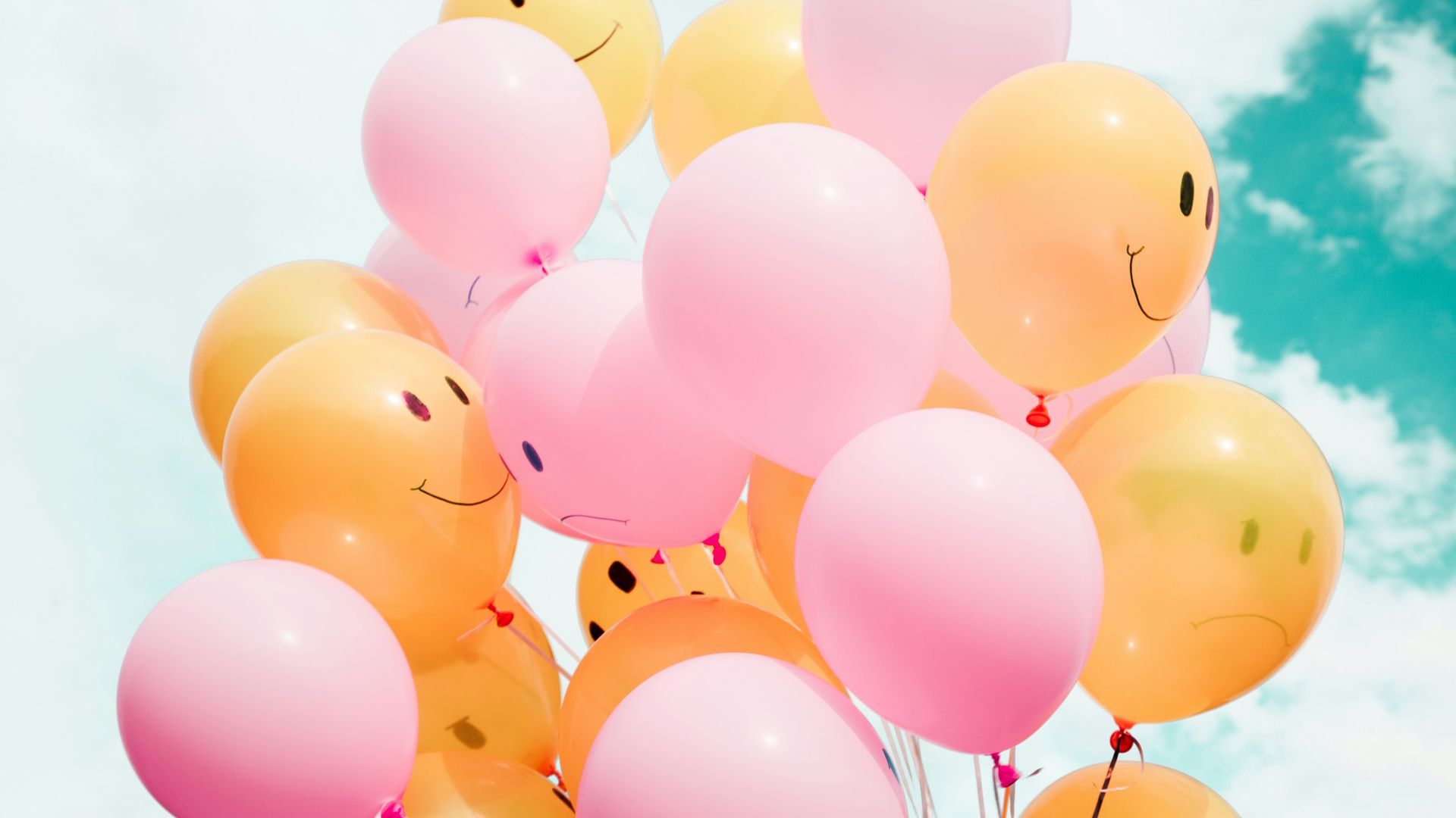 felicidad globos unsplash
