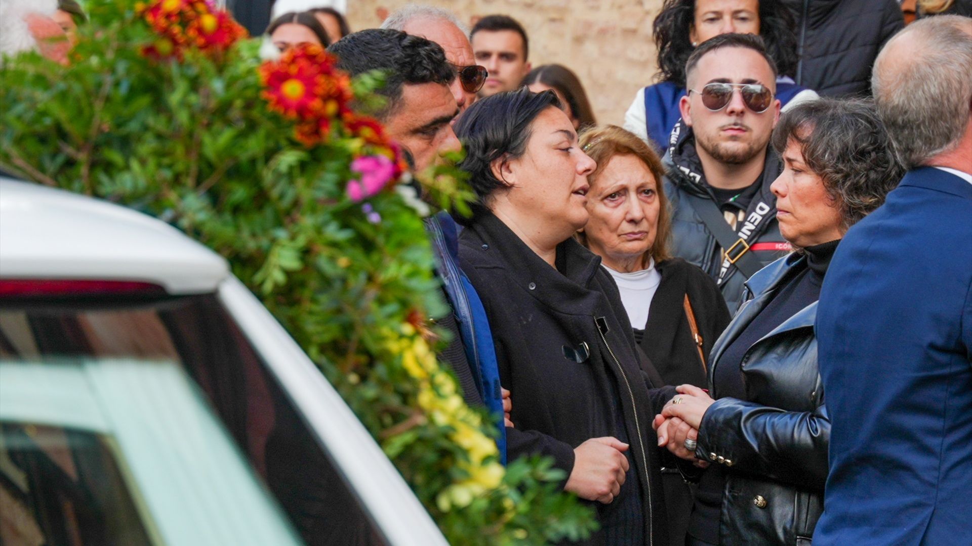 La familia de Aarón, el menor asesinado en la puerta de su instituto en Sevilla, pide justicia: "Hoy debería haber retomado las clases"