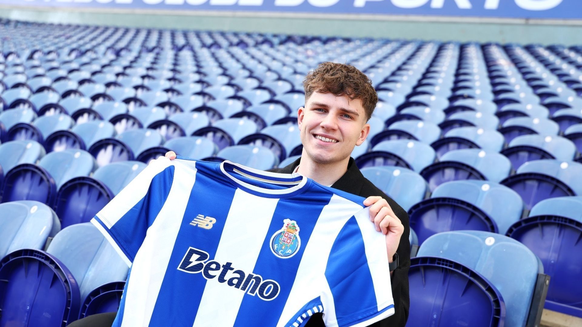 Oskar Pietuszewski, con el Porto