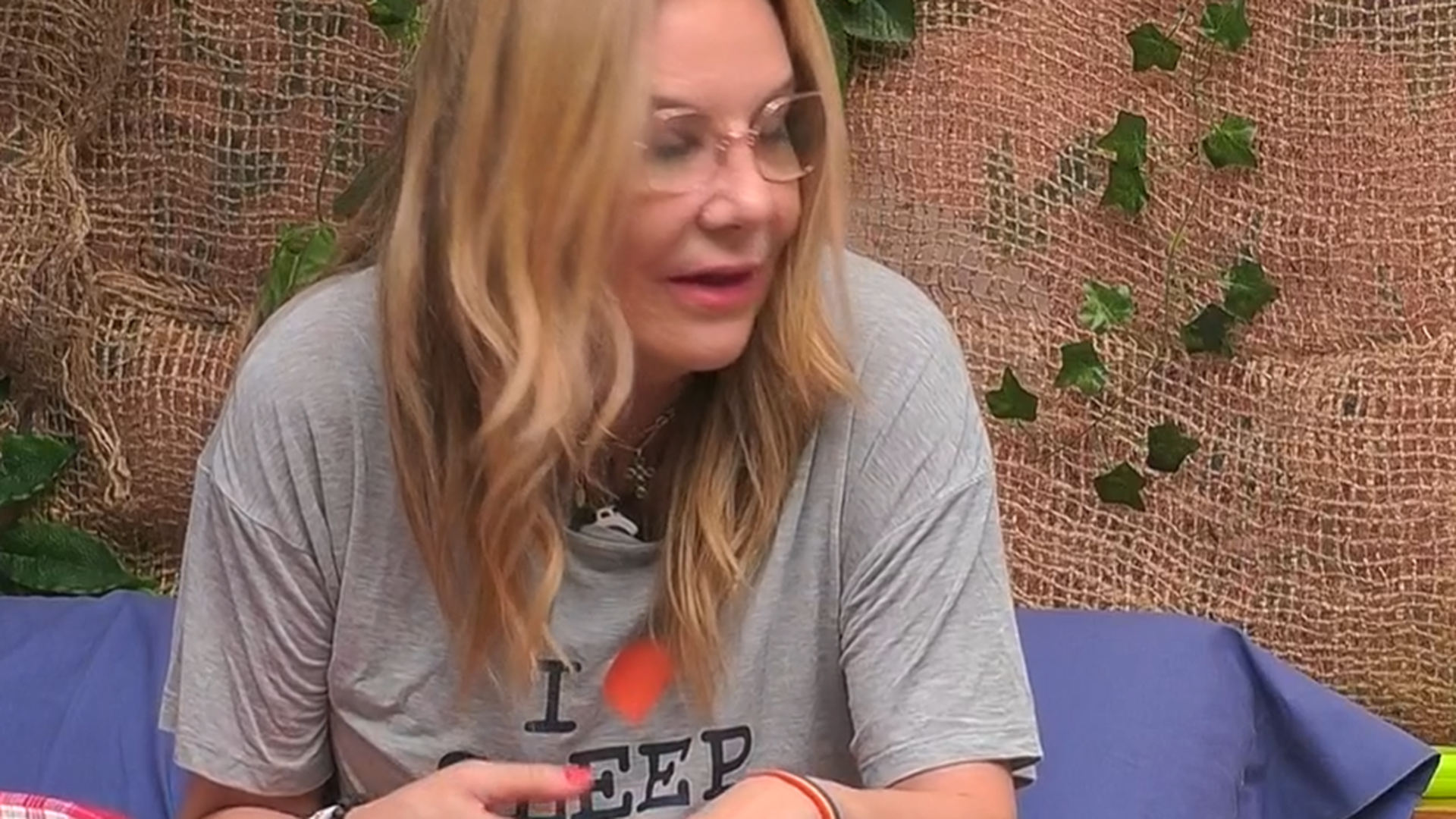 Belén Ro raja de John