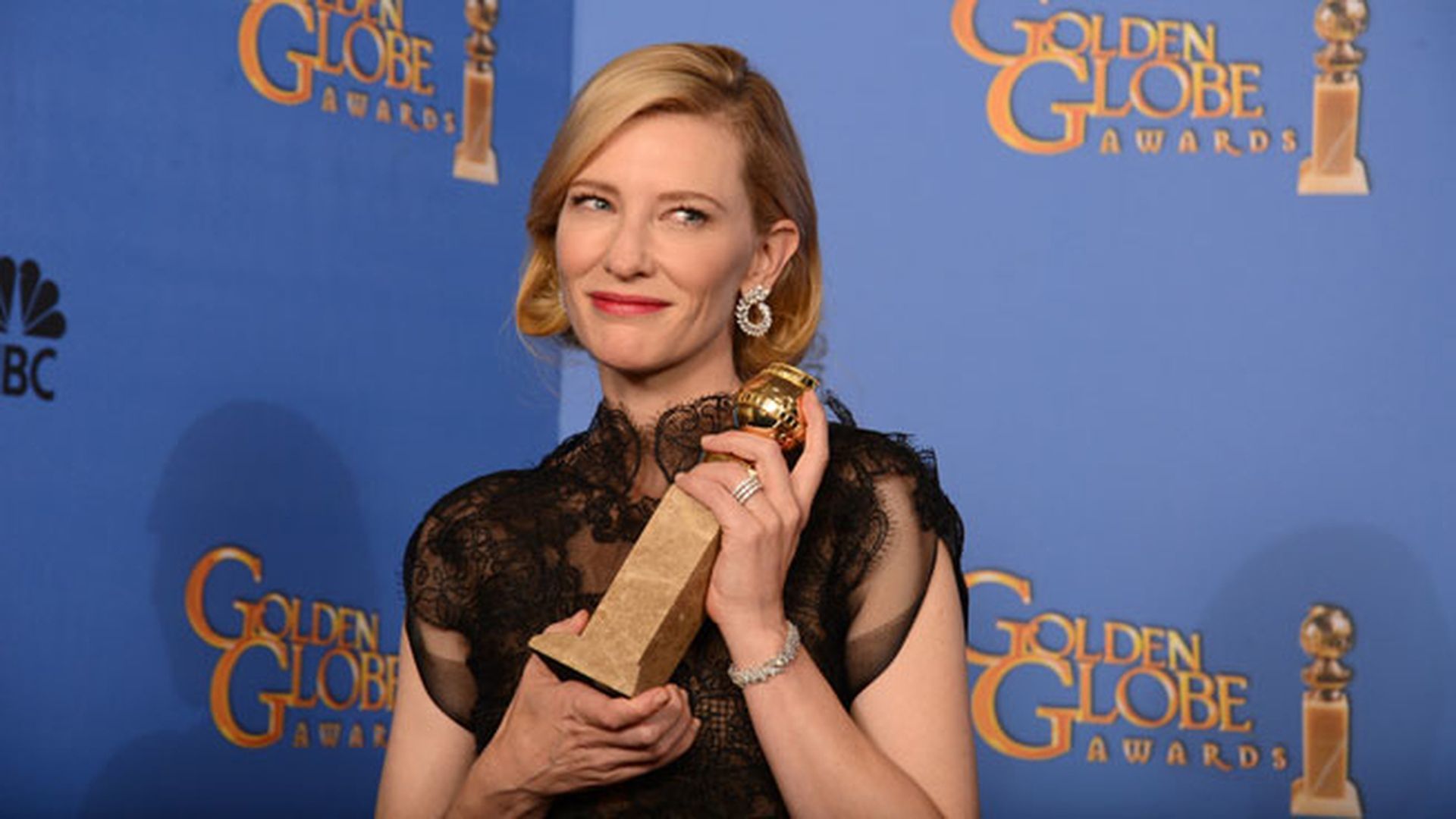Cate Blanchett con su globo de oro