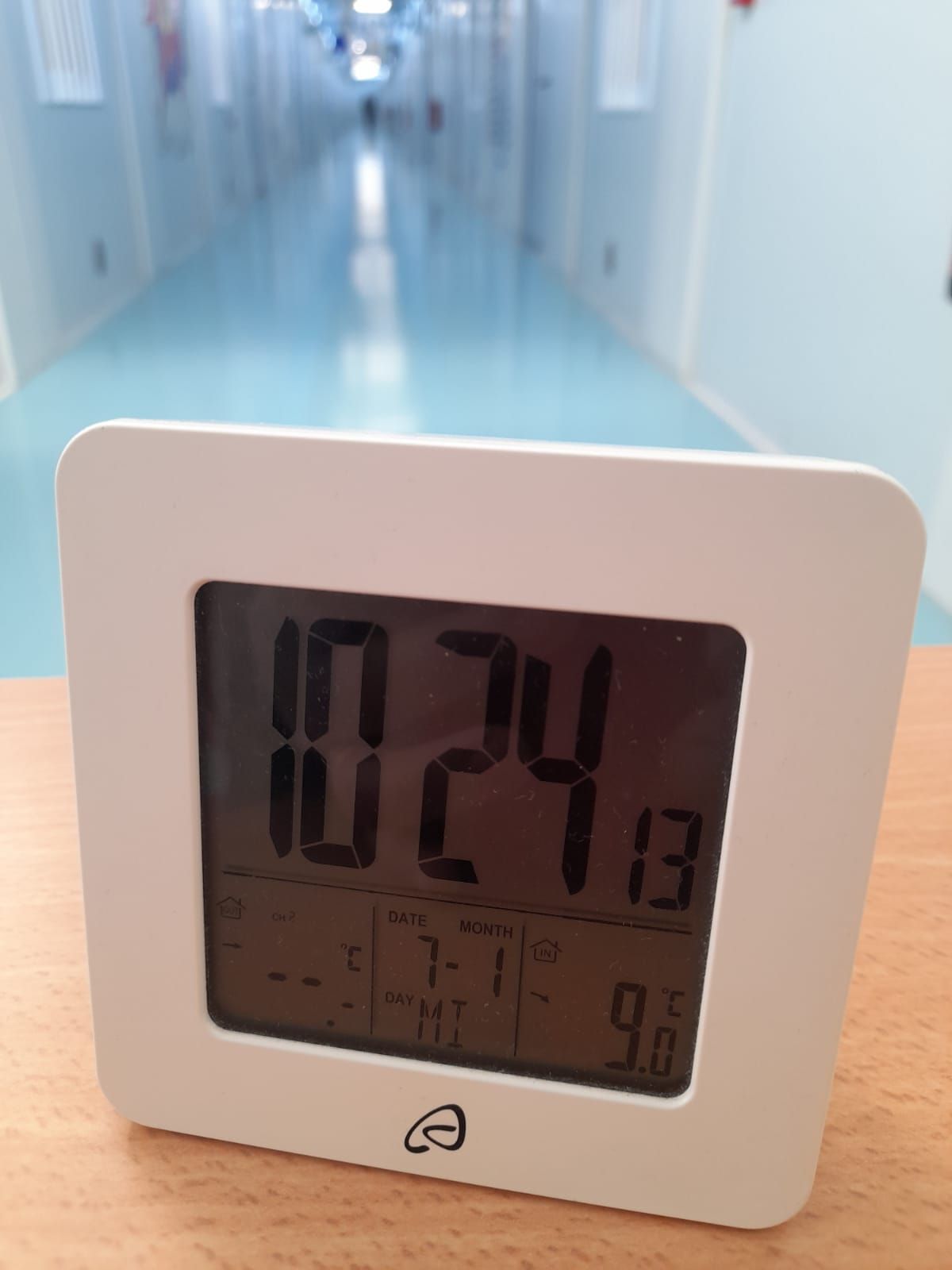 Dando clase por debajo de los diez grados en Valencia: "Estamos sentados con abrigo y guantes"