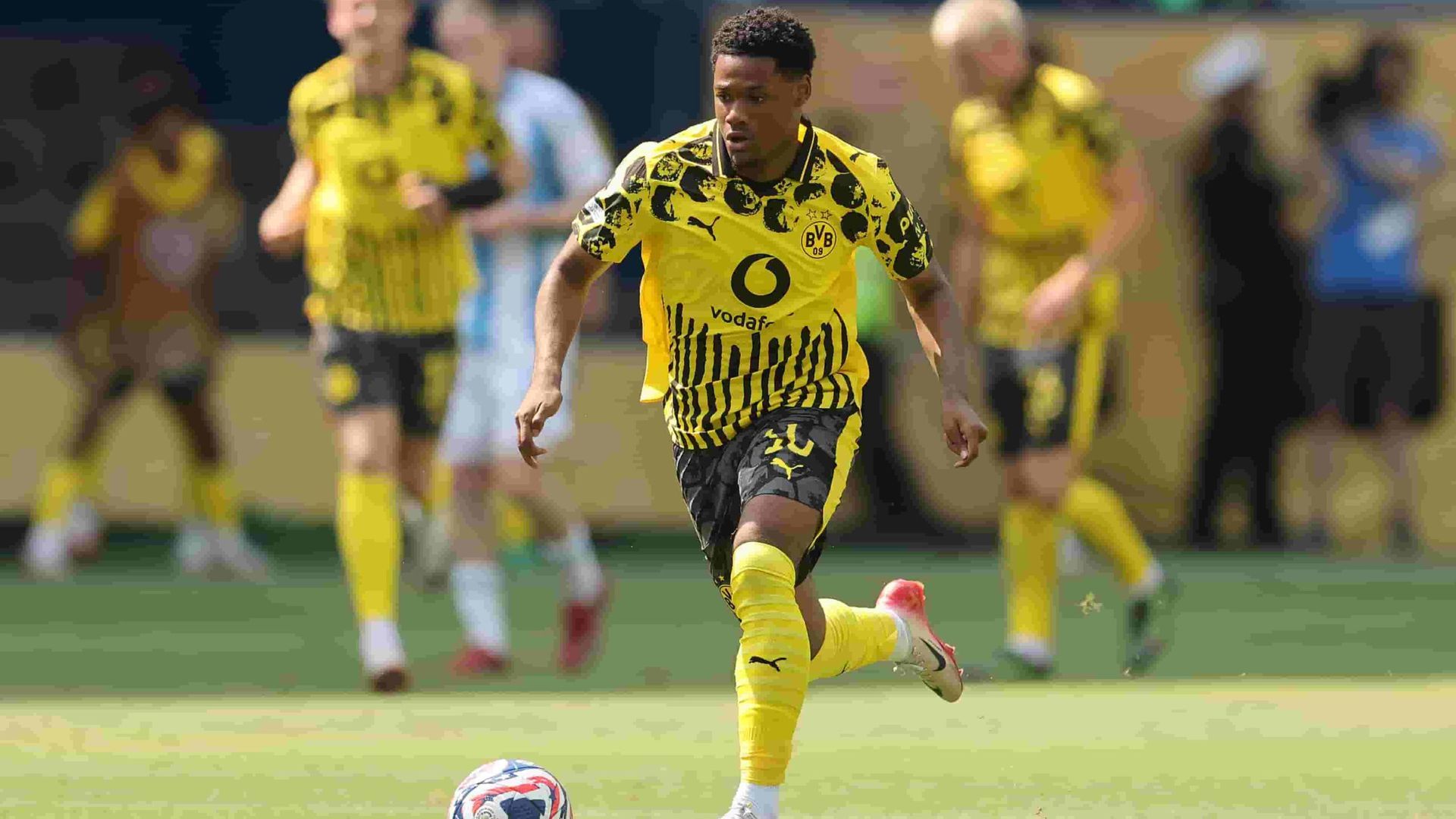 Julien Duranville, con el Dortmund