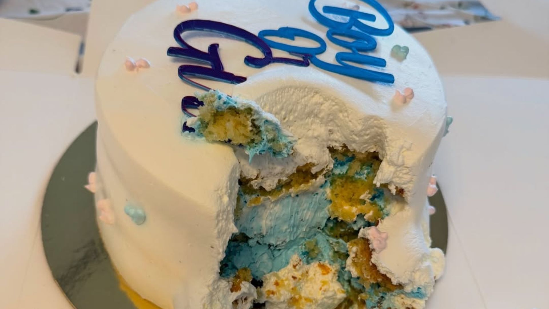 La tarta de revelación de género de Sergio Rico y Alba Silva