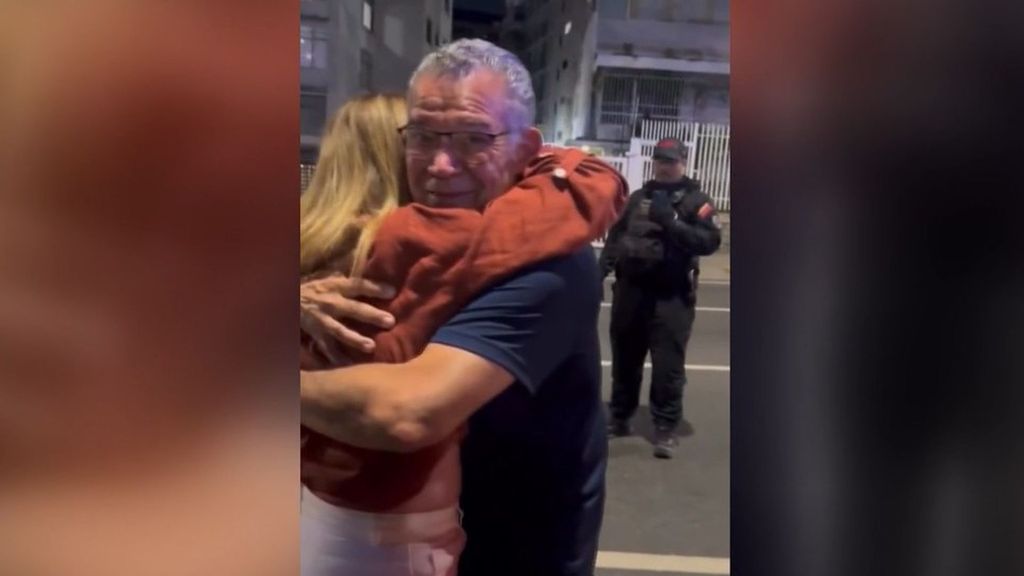 El chavismo deja en libertad al excandidato presidencial Enrique Márquez y a un colaborador de María Corina Machado