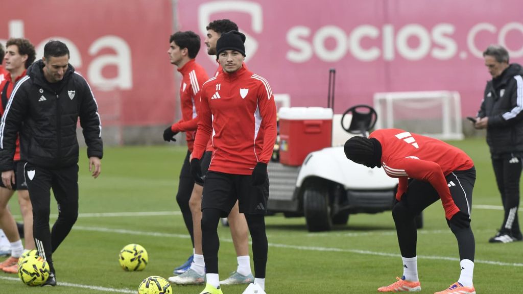 Seis bajas en el entrenamiento del Sevilla