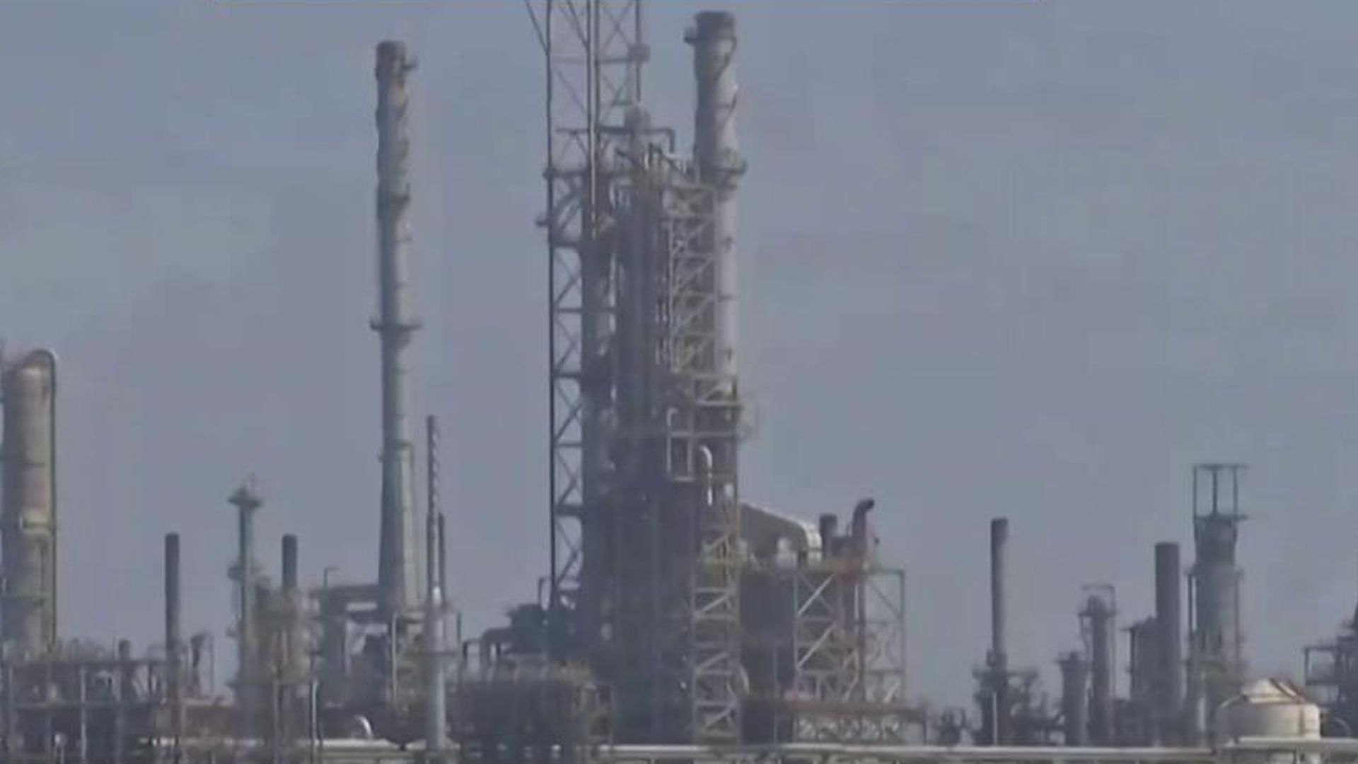 Trump cita a Repsol y otras petroleras en la Casa Blanca: preocupa las promesas del presidente sobre los precios