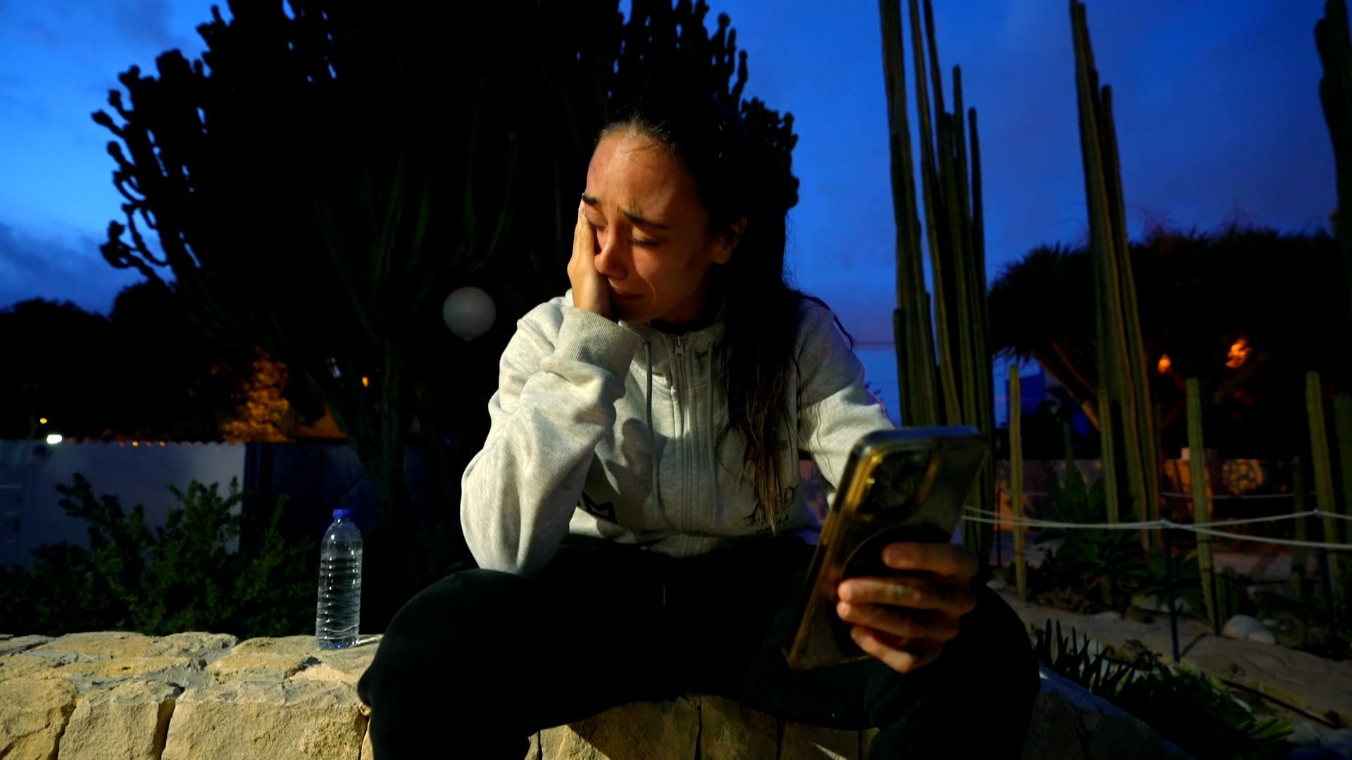 Los 'warriors' se despiden entre lágrimas de sus familiares