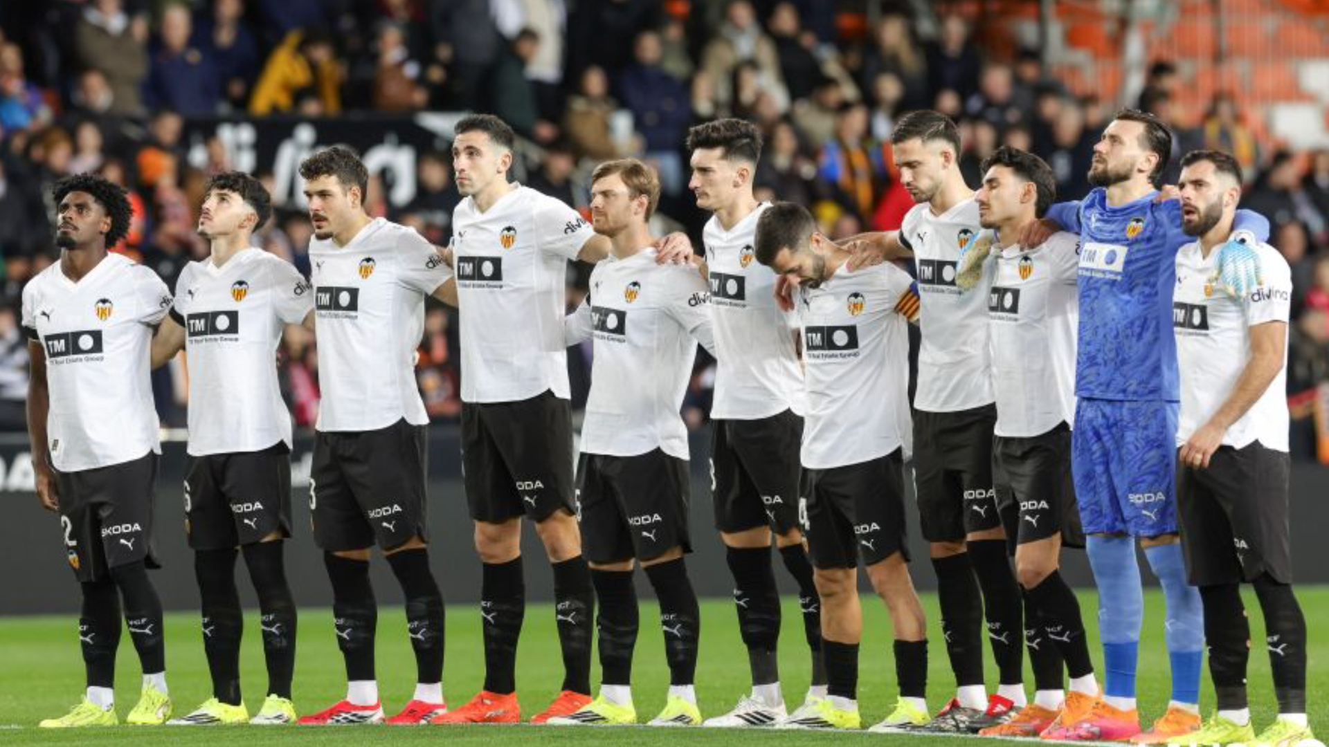 Corberán en Mestalla ante el Elche Corberán en Mestalla ante el Elche
