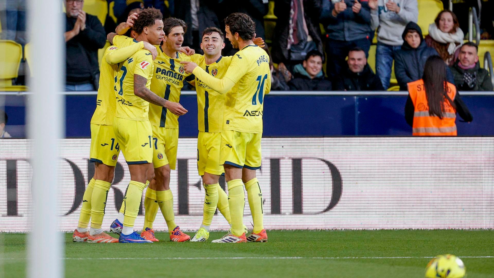 El Villarreal celebrando un gol contra el Alavés