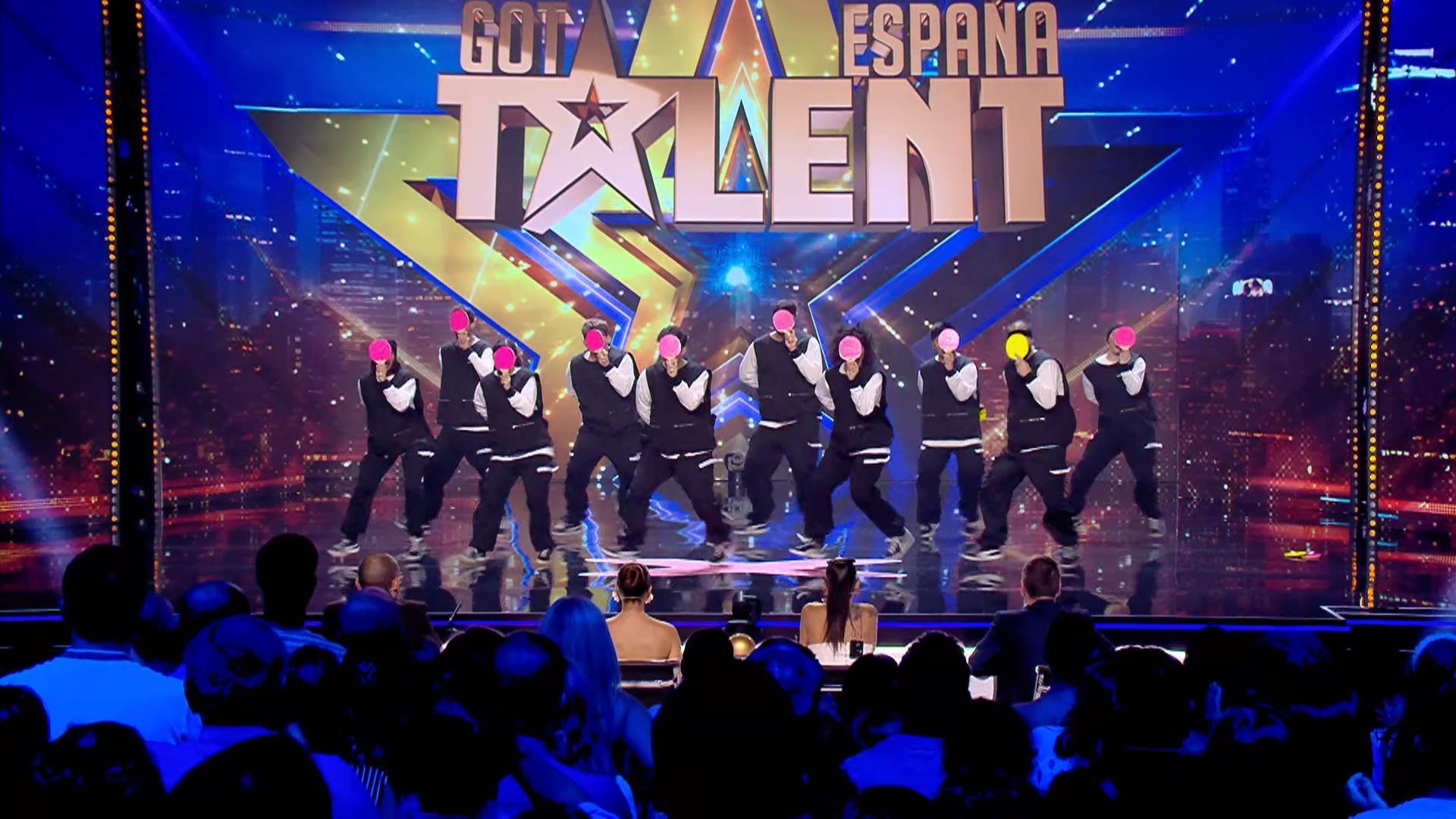 La currada actuación de Ping Pong Pang Got Talent Temporada 11 Top Vídeos 17