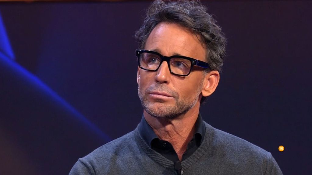 Álvaro Escassi confiesa en 'GH DÚO' si ha tenido algún lio o no con alguna concursante actual de la casa: "Le tengo mucho cariño"