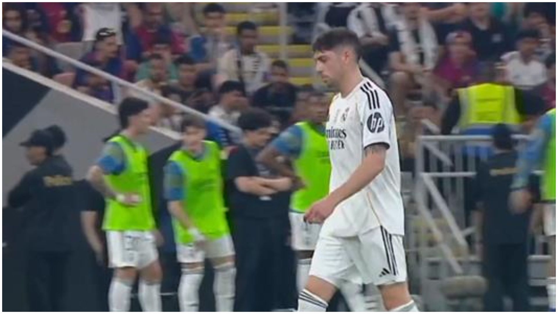 Fede Valverde se marcha lesionado de la final de la Supercopa de España Fede Valverde se marcha lesionado de la final de la Supercopa de España