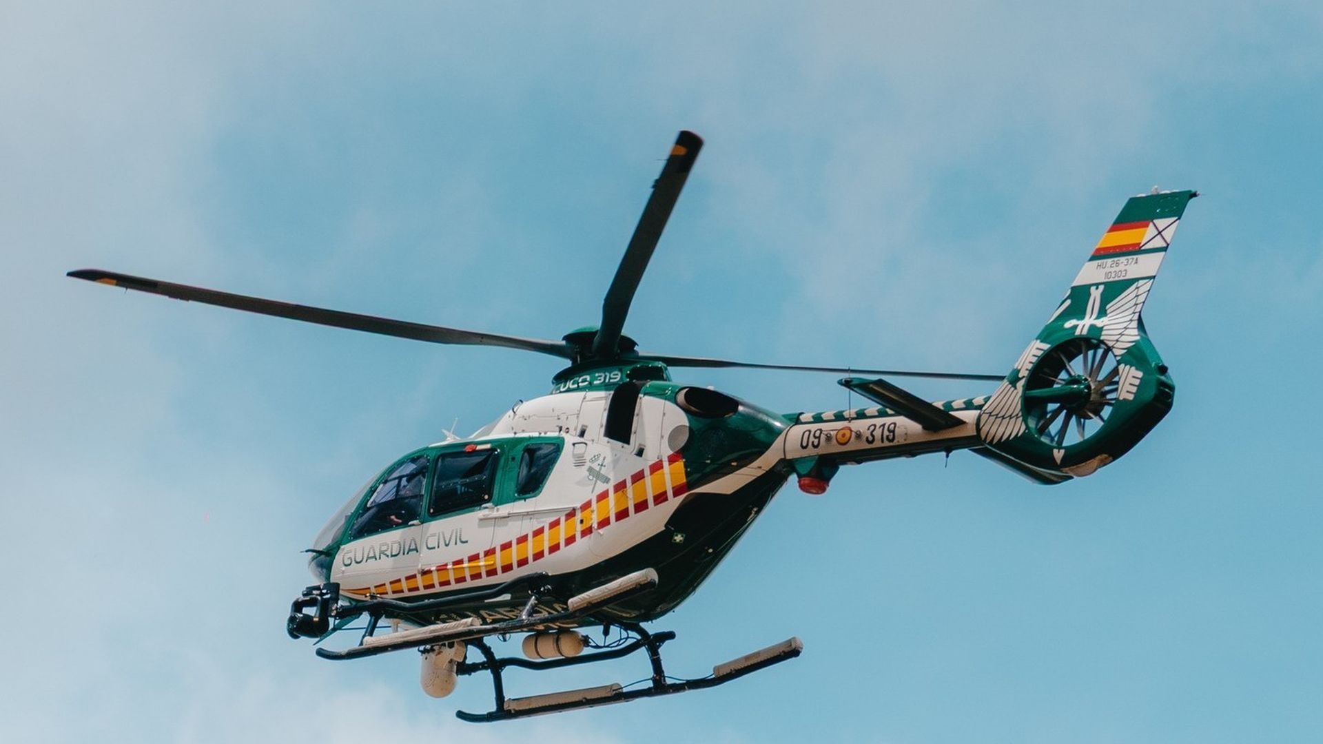 Helicóptero de la Guardia Civil en Córdoba