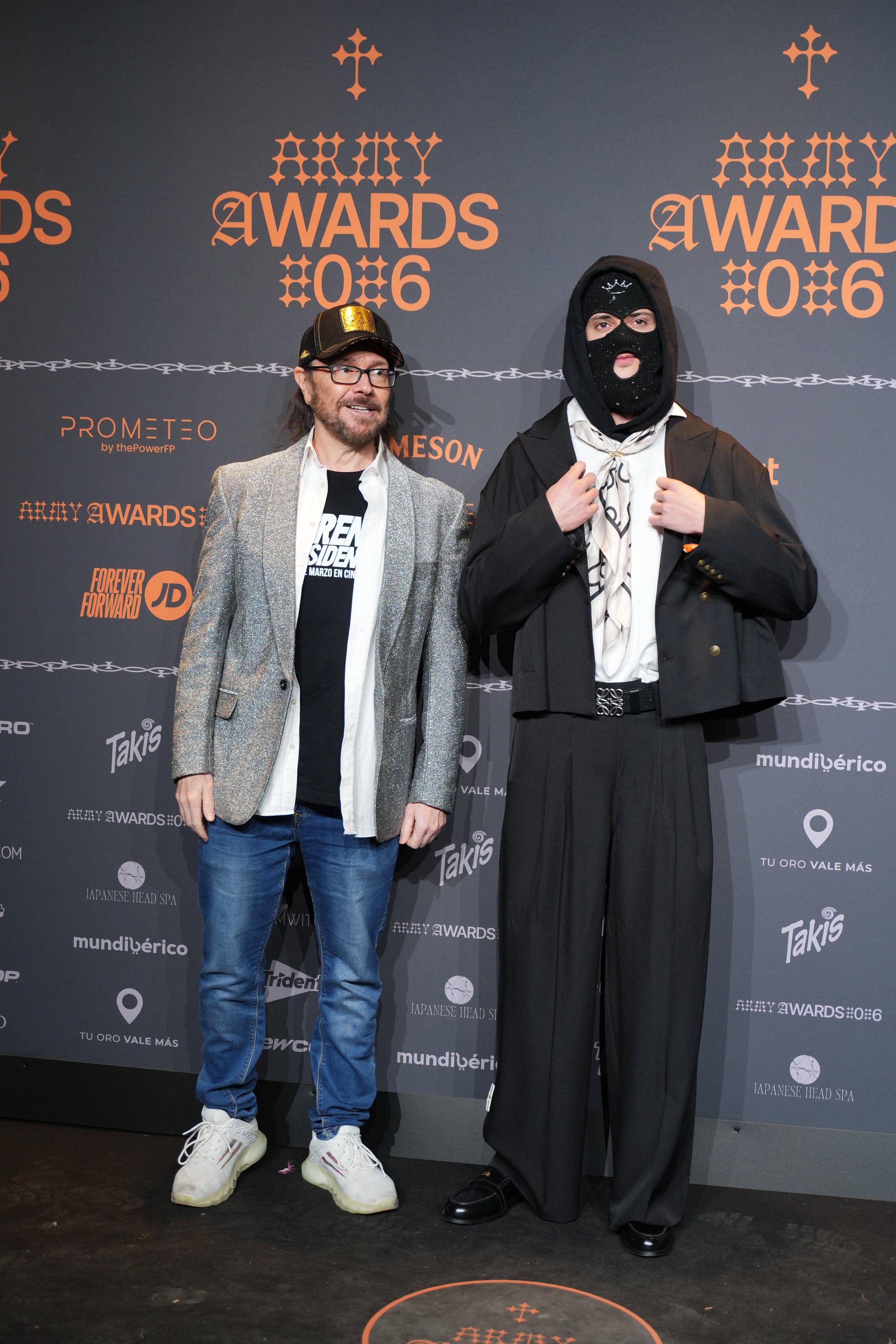 Santiago Segura y Ceci Army