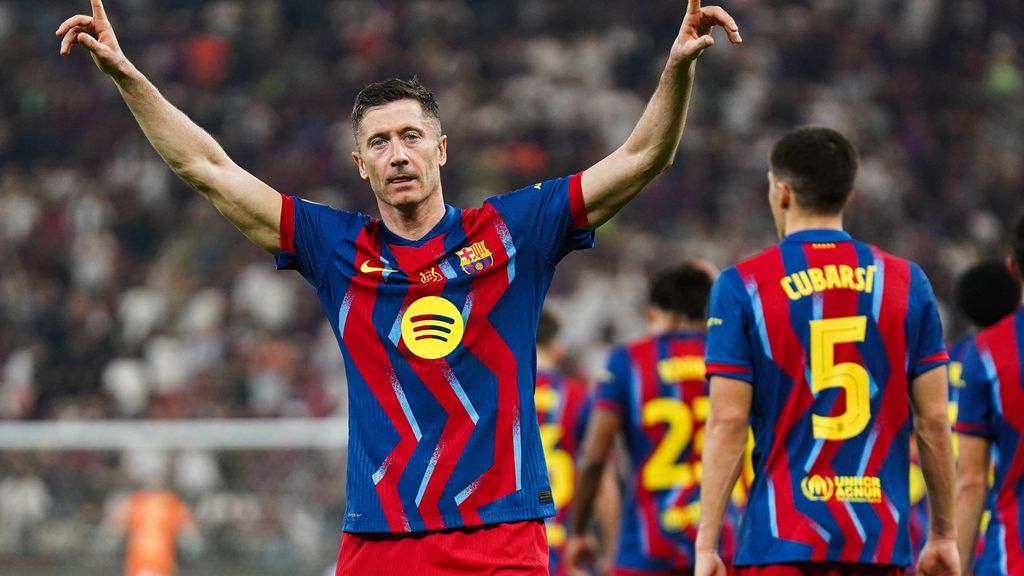 ElDesmarque: La posible renovación de Lewandowski con el Barcelona