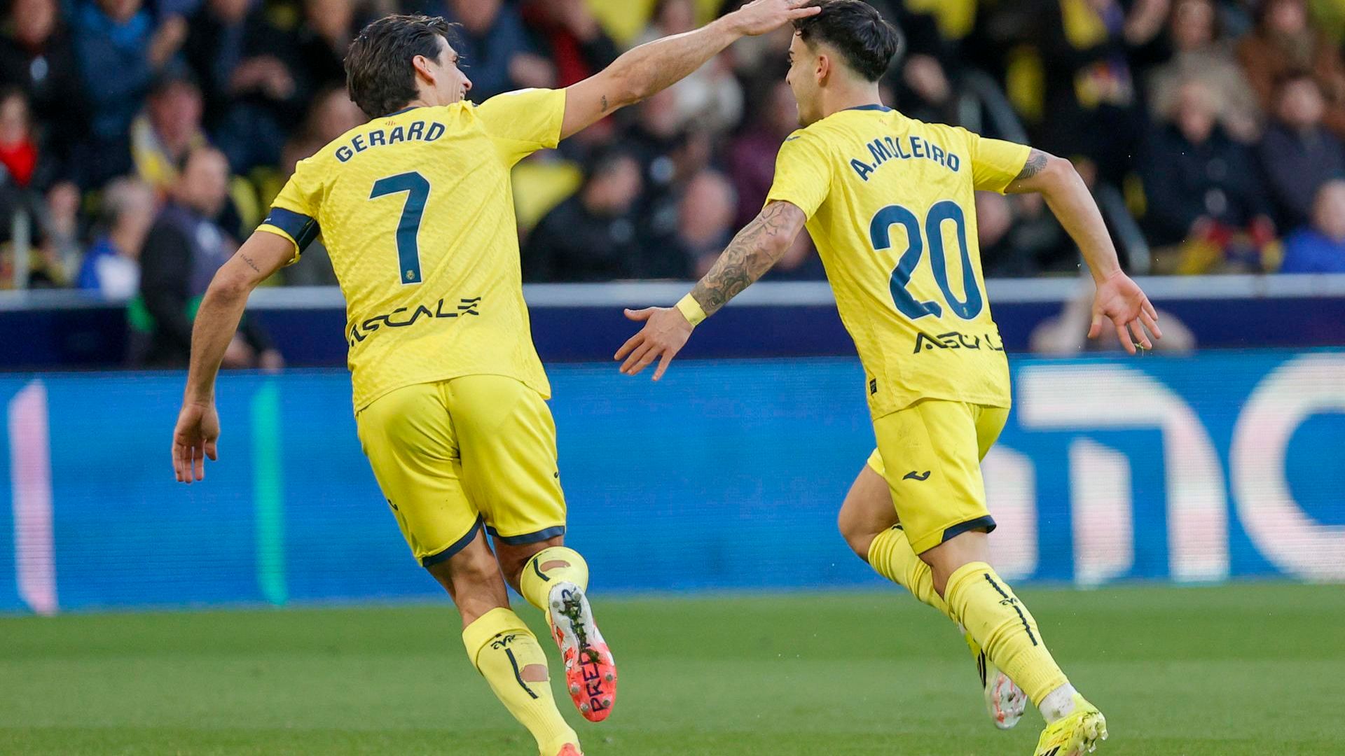 Alberto Moleiro celebrando su gol contra el Alavés
