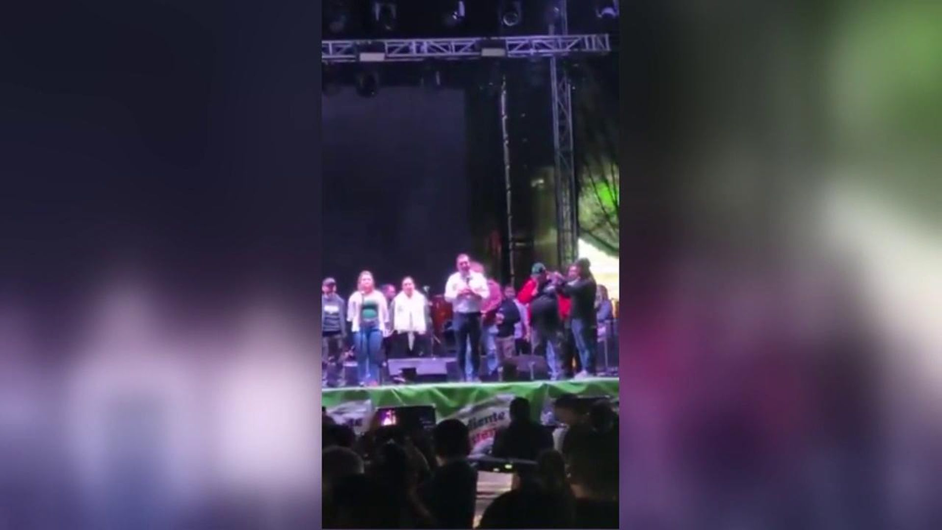 Así recibieron la noticia de la muerte del cantante Yeison Jiménez sus fans que esperaban en un concierto