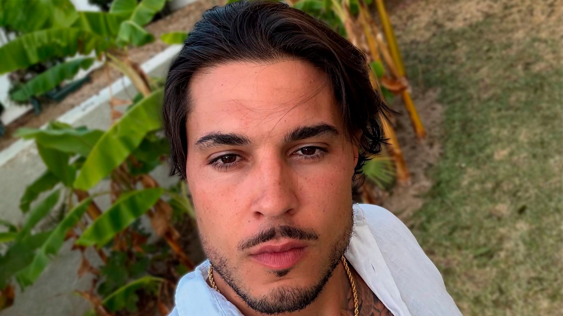 Carlo Costanzia abre su álbum de fotos privado al recordar a su abuela paterna