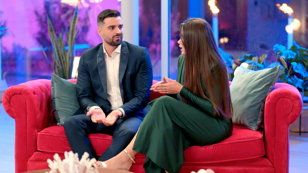 Lorenzo se entera de que Nieves ha hablado con Albert Barranco fuera y alucina: “¿Por qué no me has contado nada?”