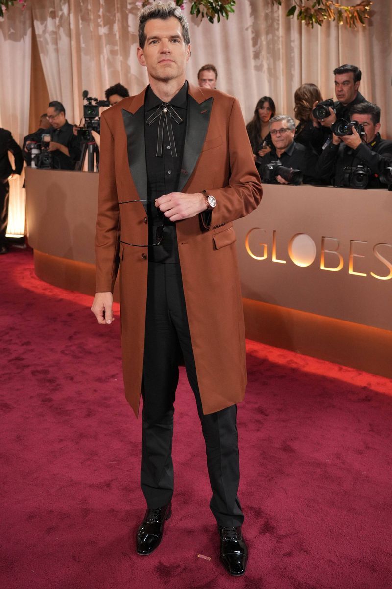 Timothy Simons, en la alfombra roja de los Globos de Oro 2026
