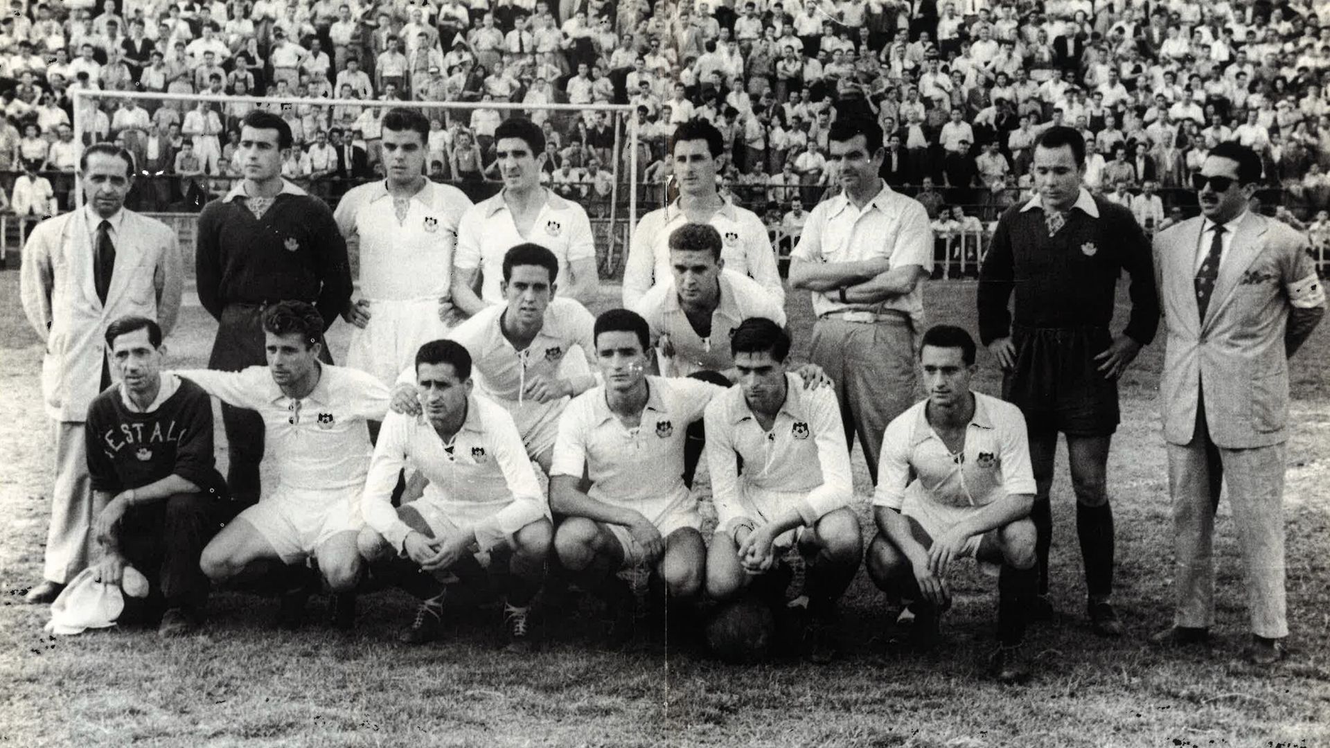 Un once titular con Alberto Pla