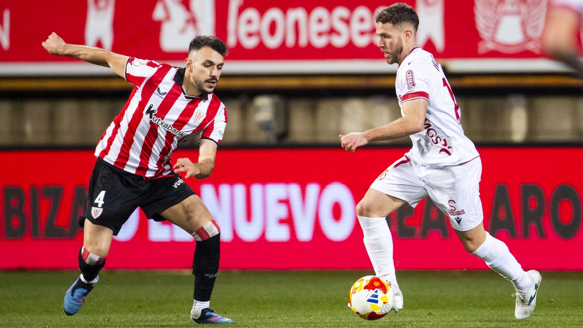 Aitor Paredes batalla en Copa ante la Cultural Leonesa