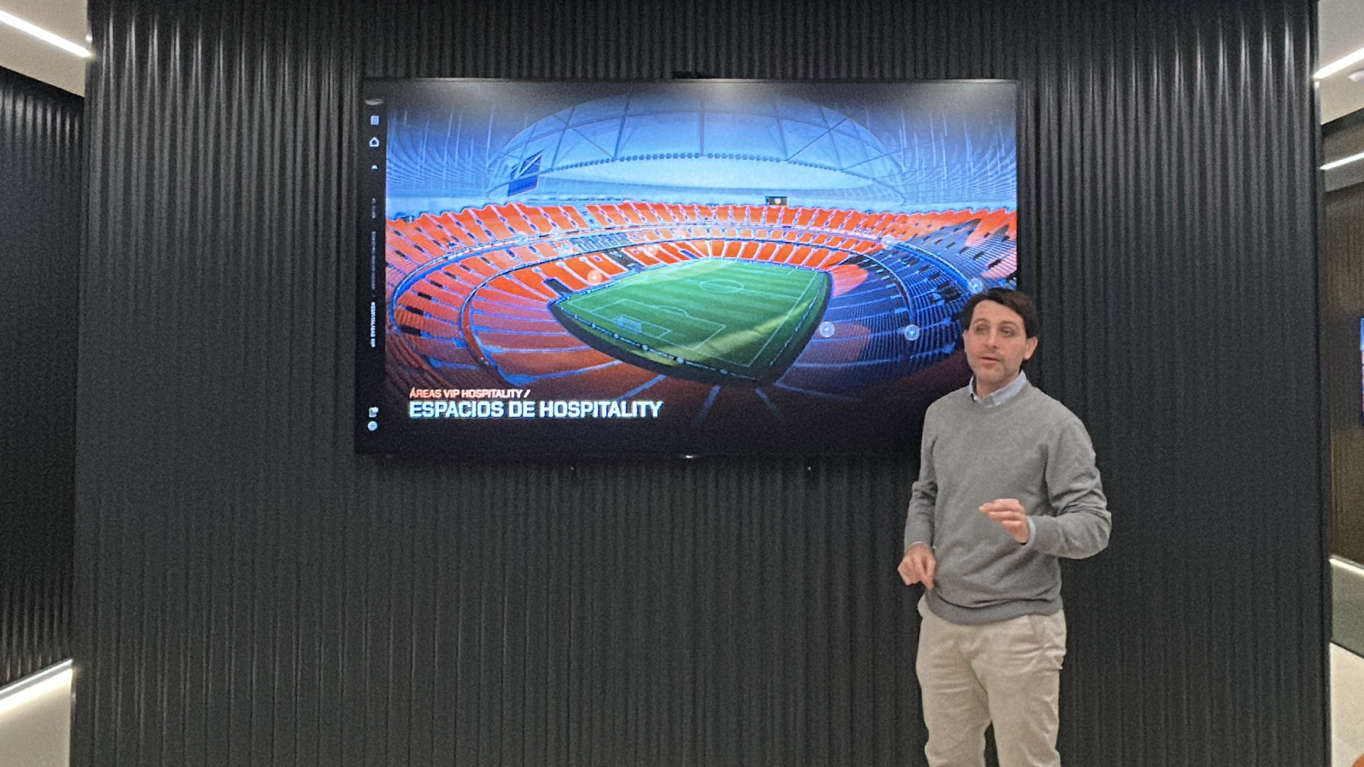 Alberto Zambrana explica el Nou Mestalla a ElDesmarque