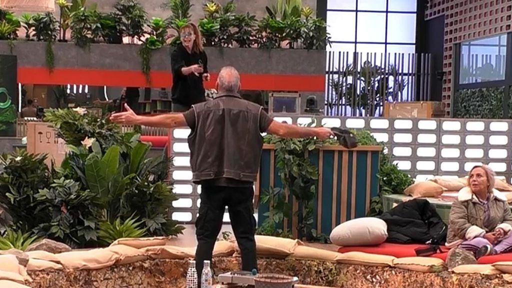 Carlos Lozano y Cristina Piaget protagonizan una fuerte bronca en 'GH DÚO': ''Eres insoportable, no te quiero ni ver''