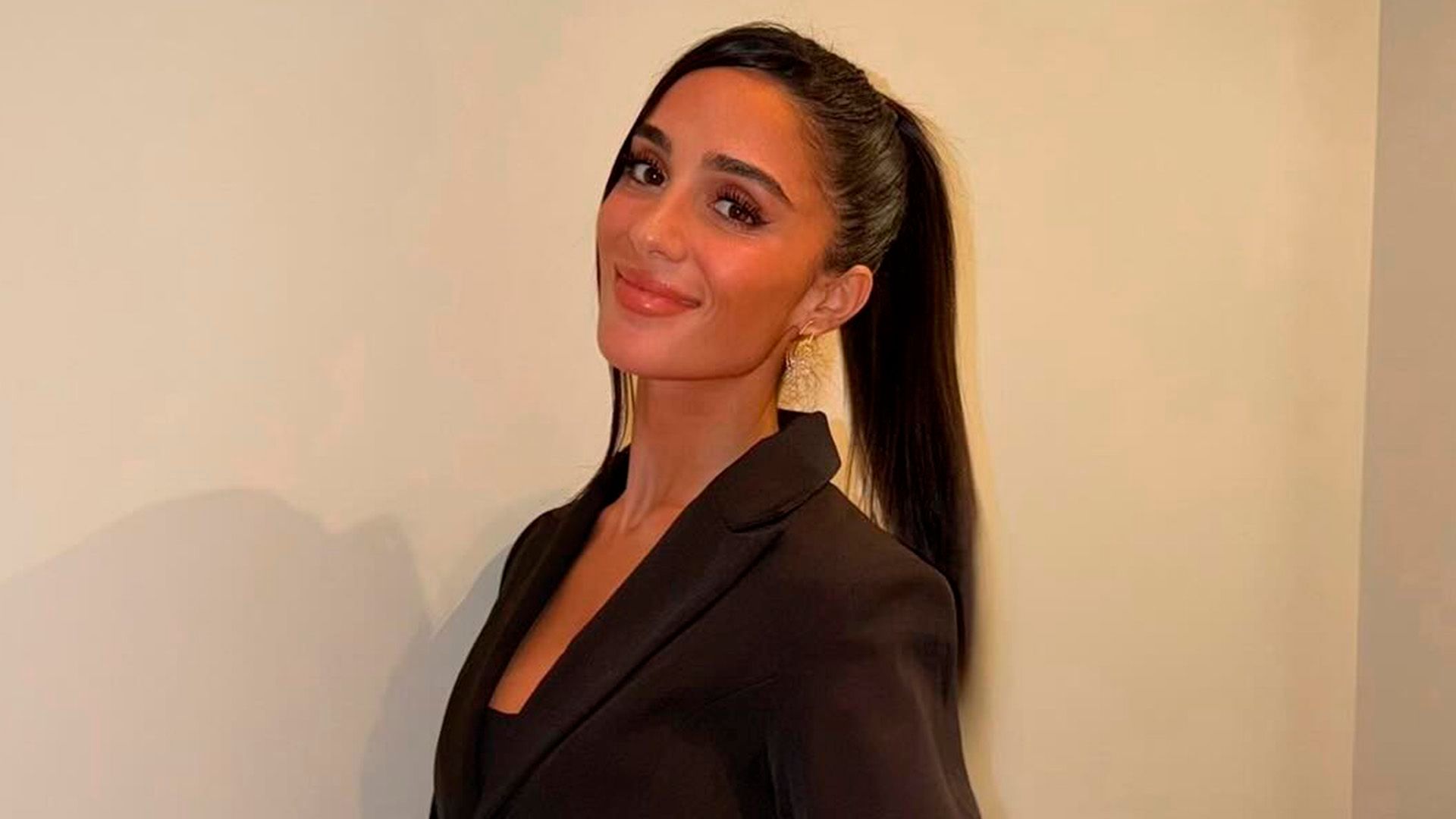 Telecinco Claudia Martínez aclara si la casa a la que se muda con Mario González es comprada o de alquiler