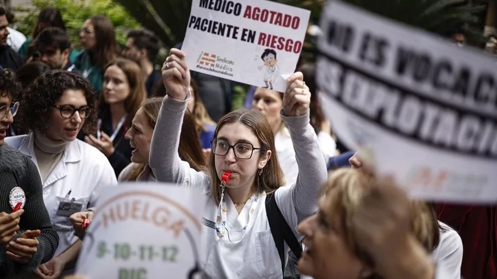 Cuarta huelga nacional de médicos contra la reforma de Sanidad