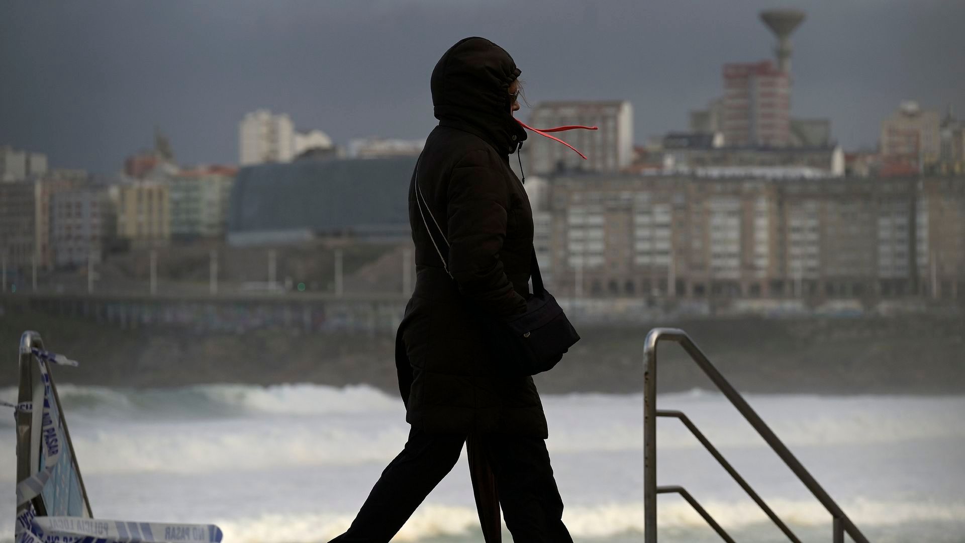 Un total de 12 provincias estarán este jueves en aviso por viento, olas, niebla, frío y nieve Un total de 12 provincias estarán este jueves en aviso por viento, olas, niebla, frío y nieve