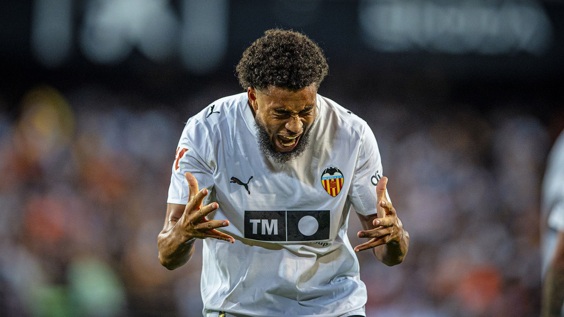 Arnaut Danjuma con el Valencia CF