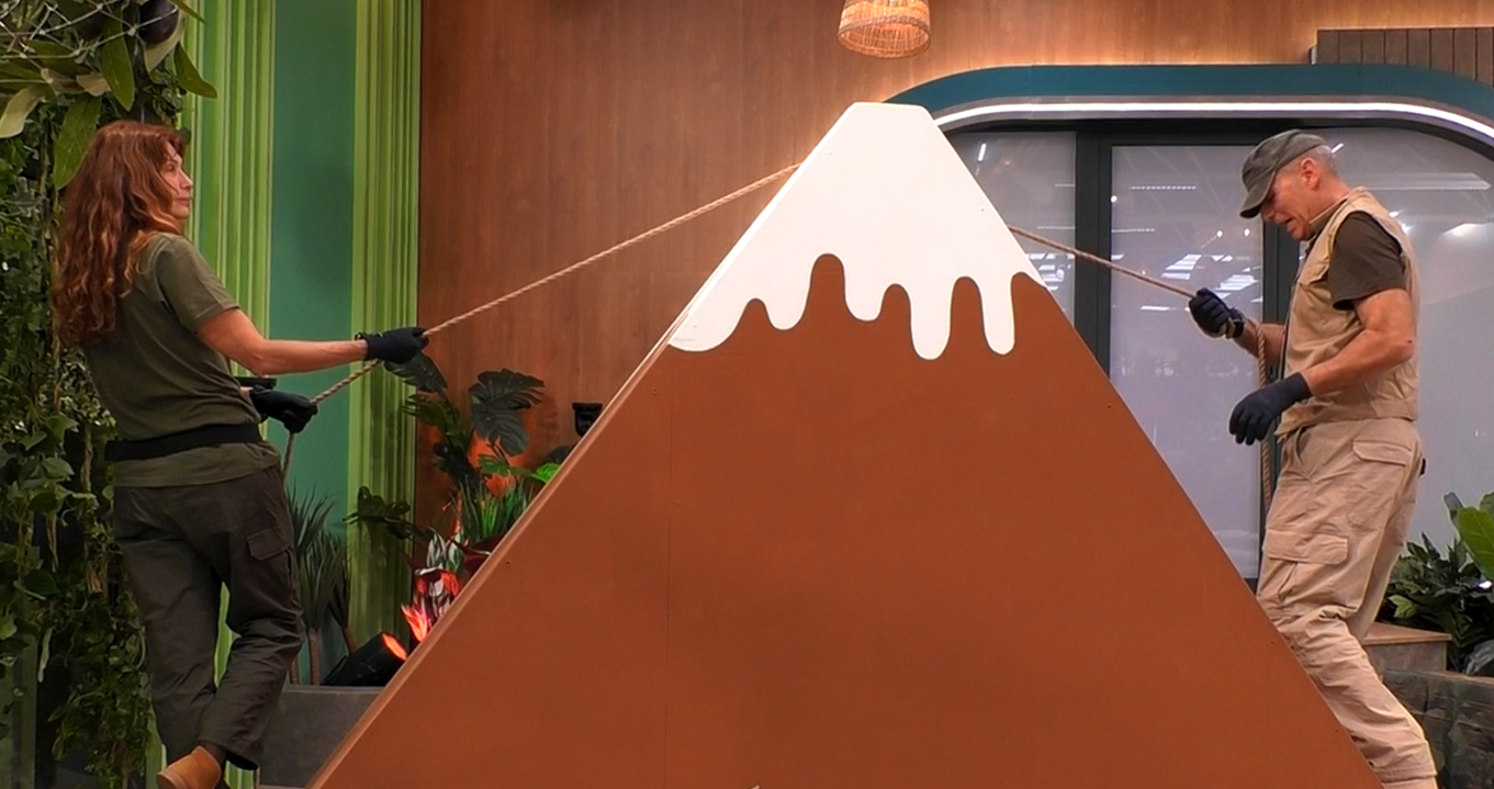 Carlos departe con Cristina