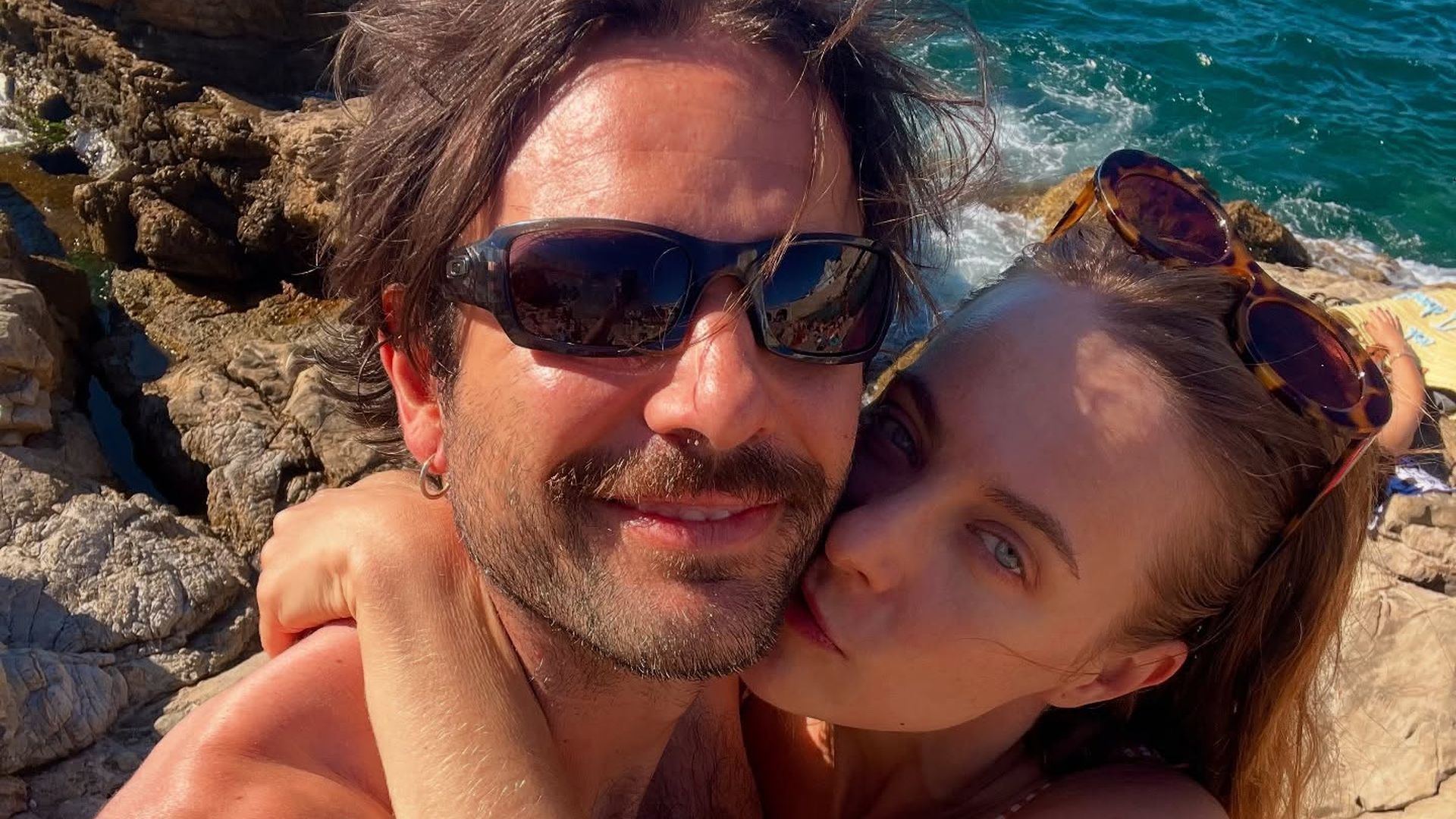 Jon Arias y su pareja, Alba Ribas Jon Arias y su pareja, Alba Ribas