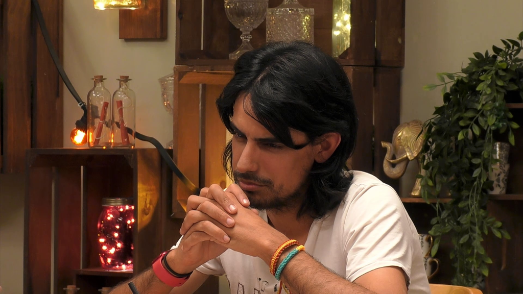 Las confesiones más picantes de una chica durante su cita dejan a al soltero sin palabras